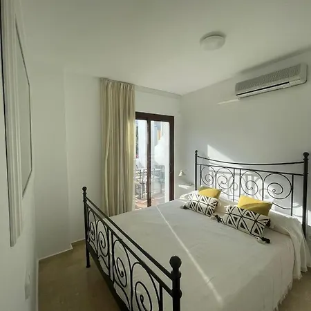 Casa Marina - Golden Mille, Sea Views, 110 Meters Marbella